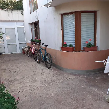 דירה Private Studio - Intsaraki -